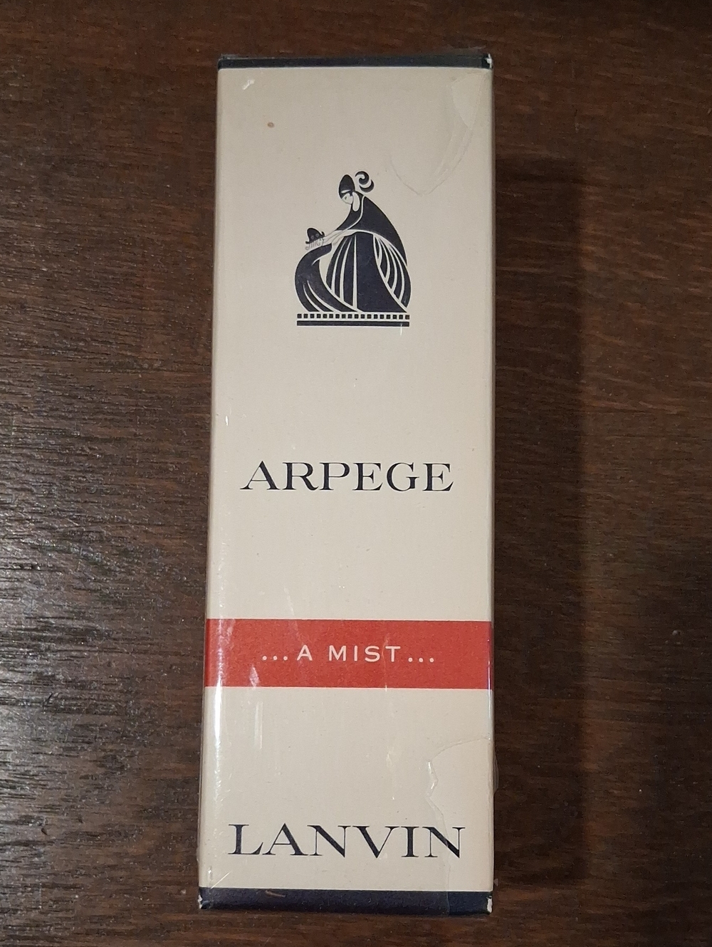 Lanvin Arpège Mist Box in Cream and Red